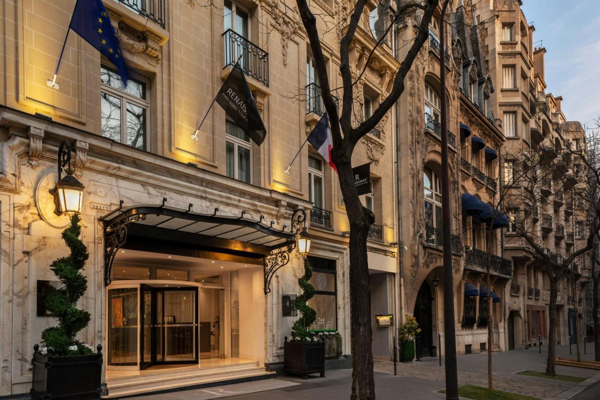 Renaissance Paris Nobel Tour Eiffel Hotel Exterior photo